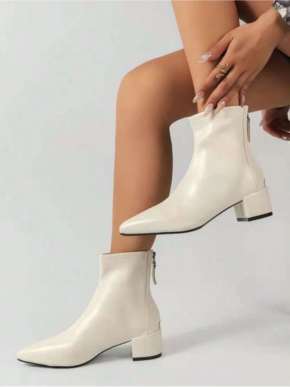 NWOT Cream Pointed Ankle Boots with Block Heel Size 35 = US 4.5